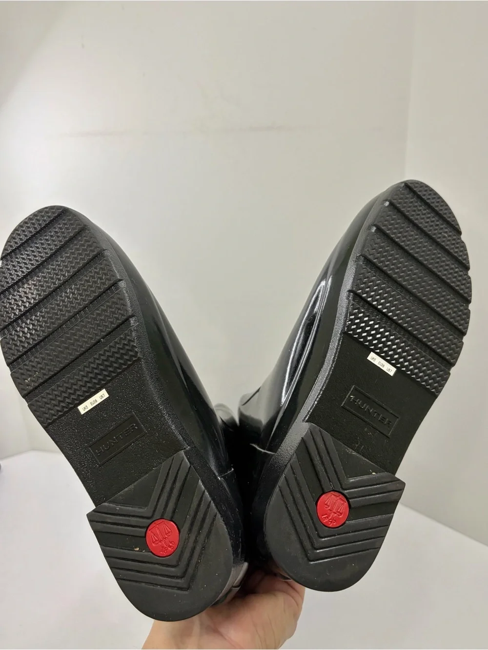 Hunter Women's Original Tall Gloss Rain Boots Black Size 7